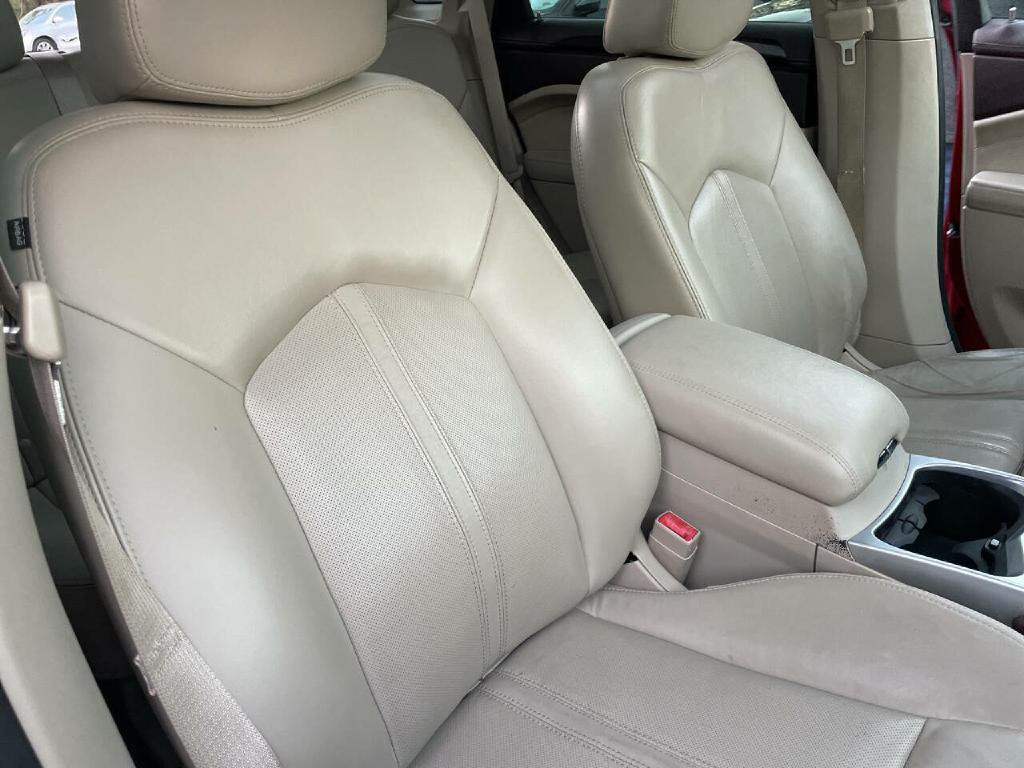 2015 Cadillac SRX Image 24