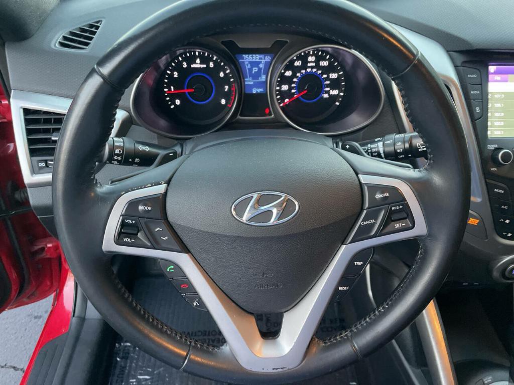 2017 Hyundai Veloster Image 13