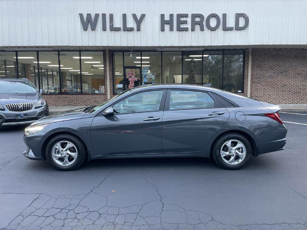 2023 Hyundai Elantra Image 1