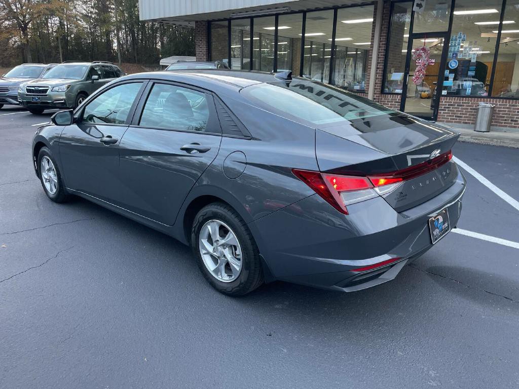 2023 Hyundai Elantra Image 8