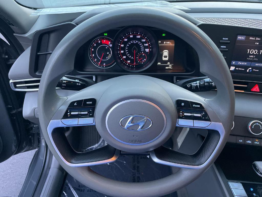 2023 Hyundai Elantra Image 14