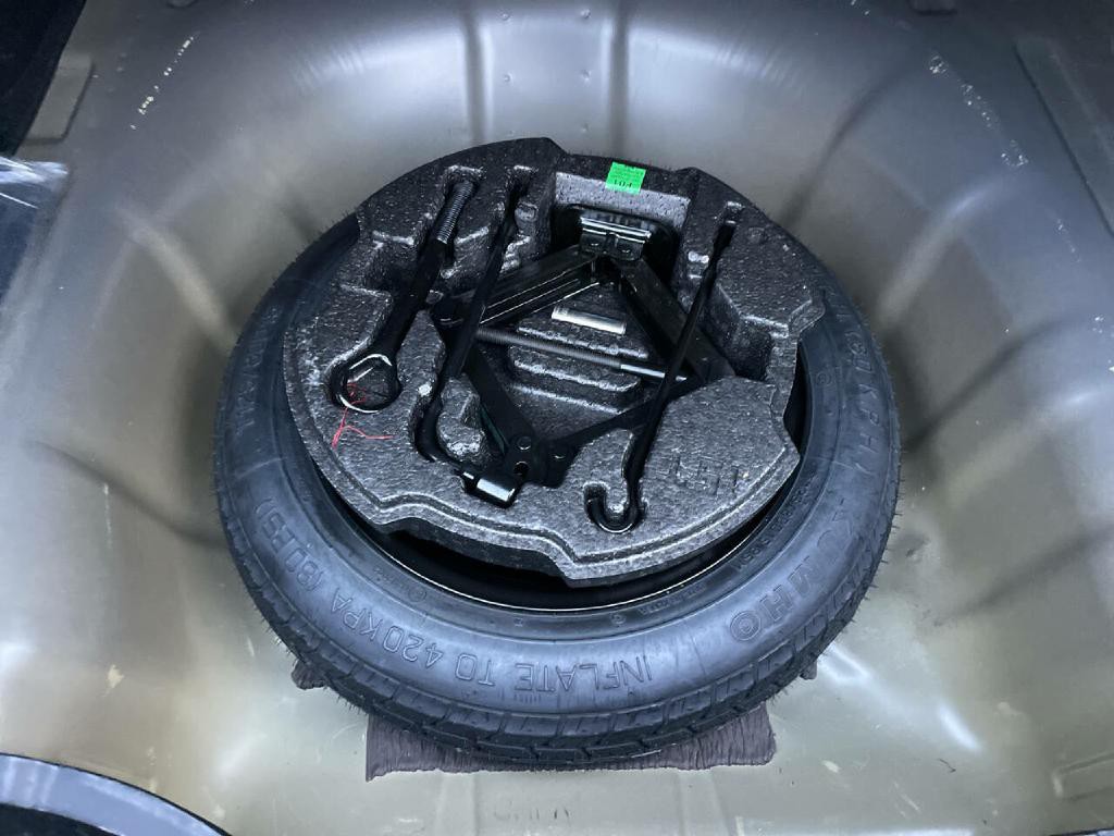 2023 Hyundai Elantra Image 32