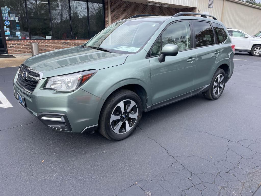 2017 Subaru Forester Image 2