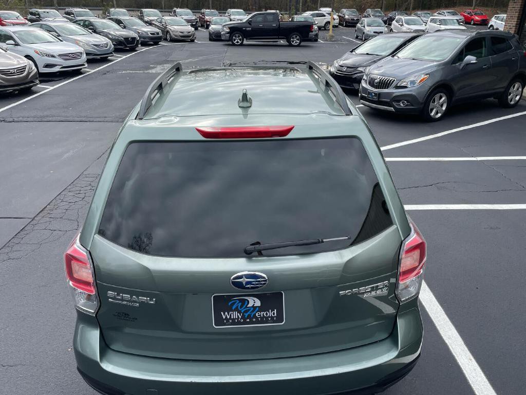 2017 Subaru Forester Image 9