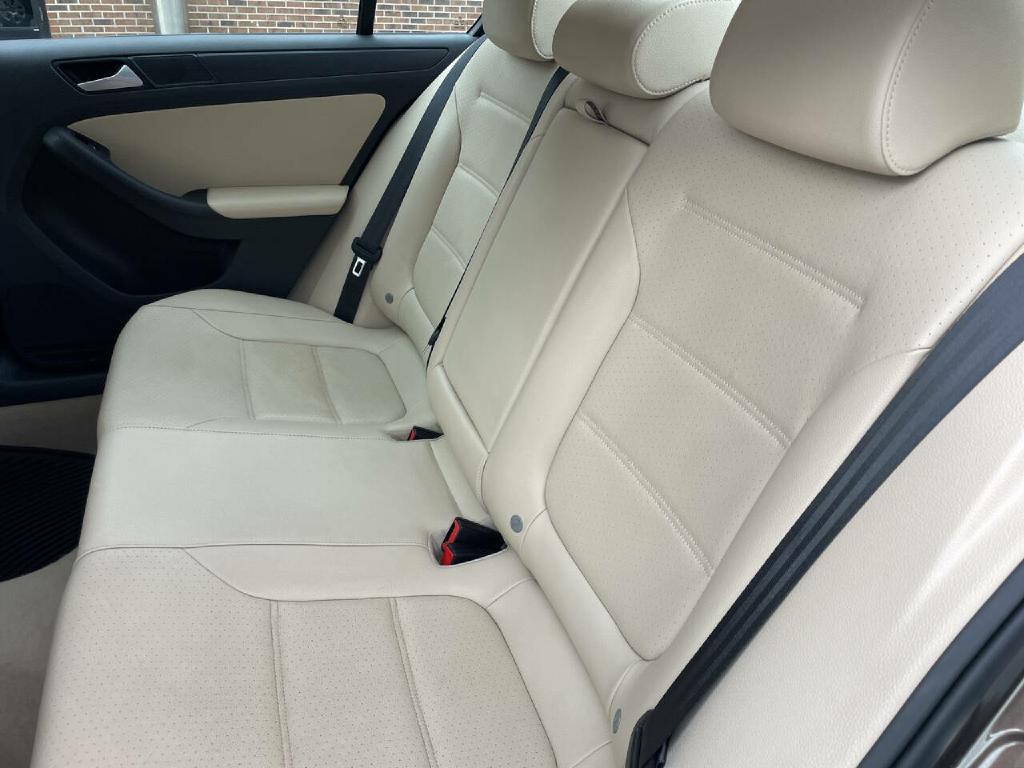 2014 Volkswagen Jetta Image 14