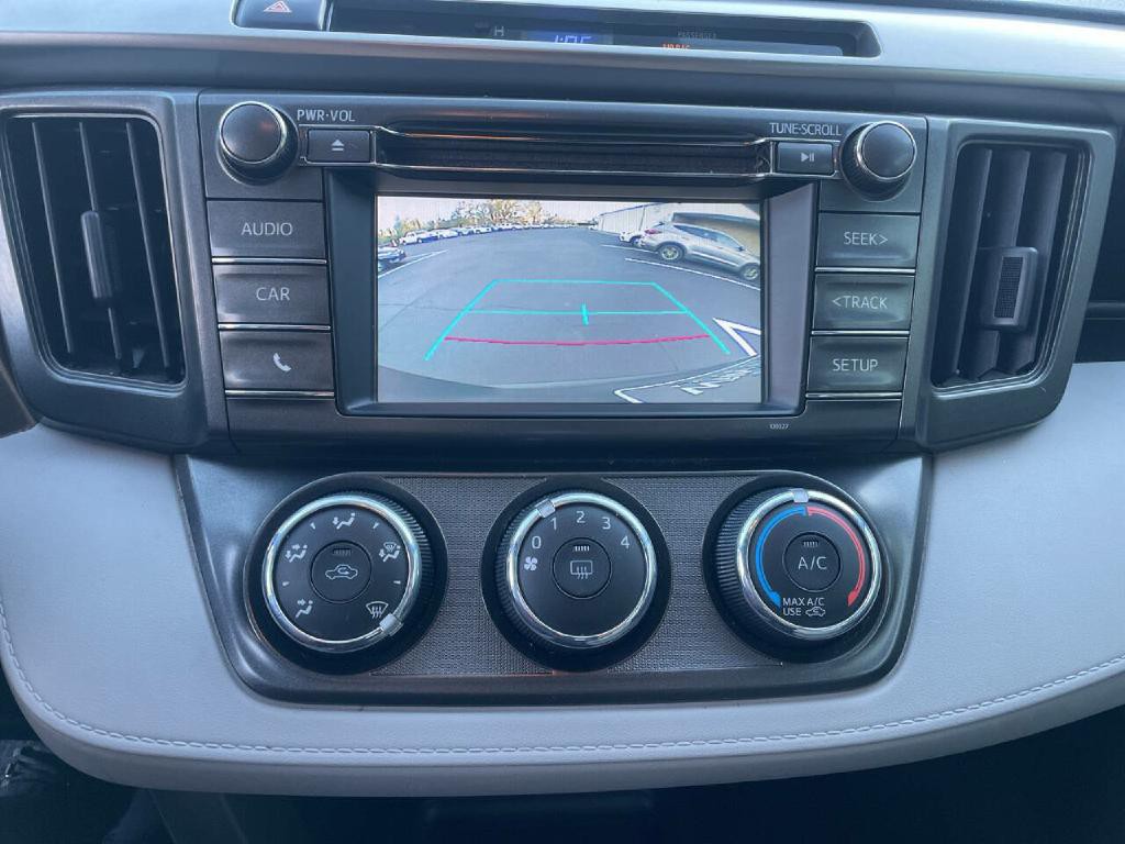 2015 Toyota Rav4 Image 15