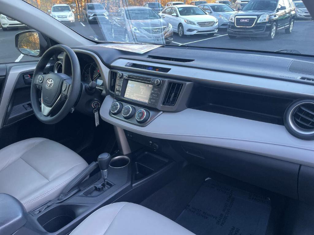 2015 Toyota Rav4 Image 19