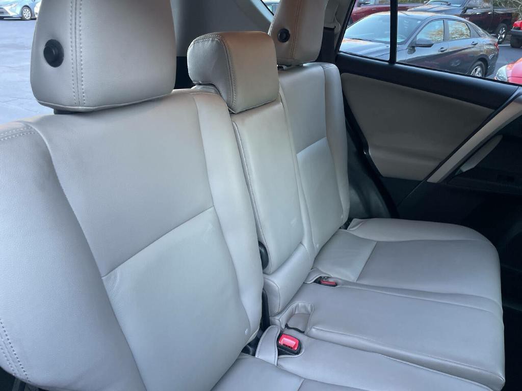 2015 Toyota Rav4 Image 22