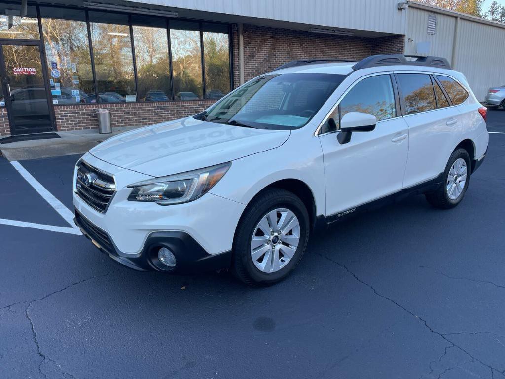 2018 Subaru Outback Image 2