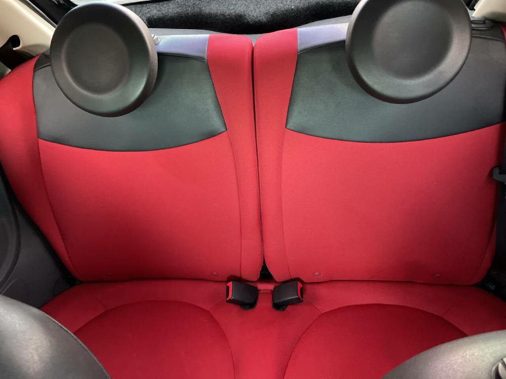 2016 FIAT 500 Image 21