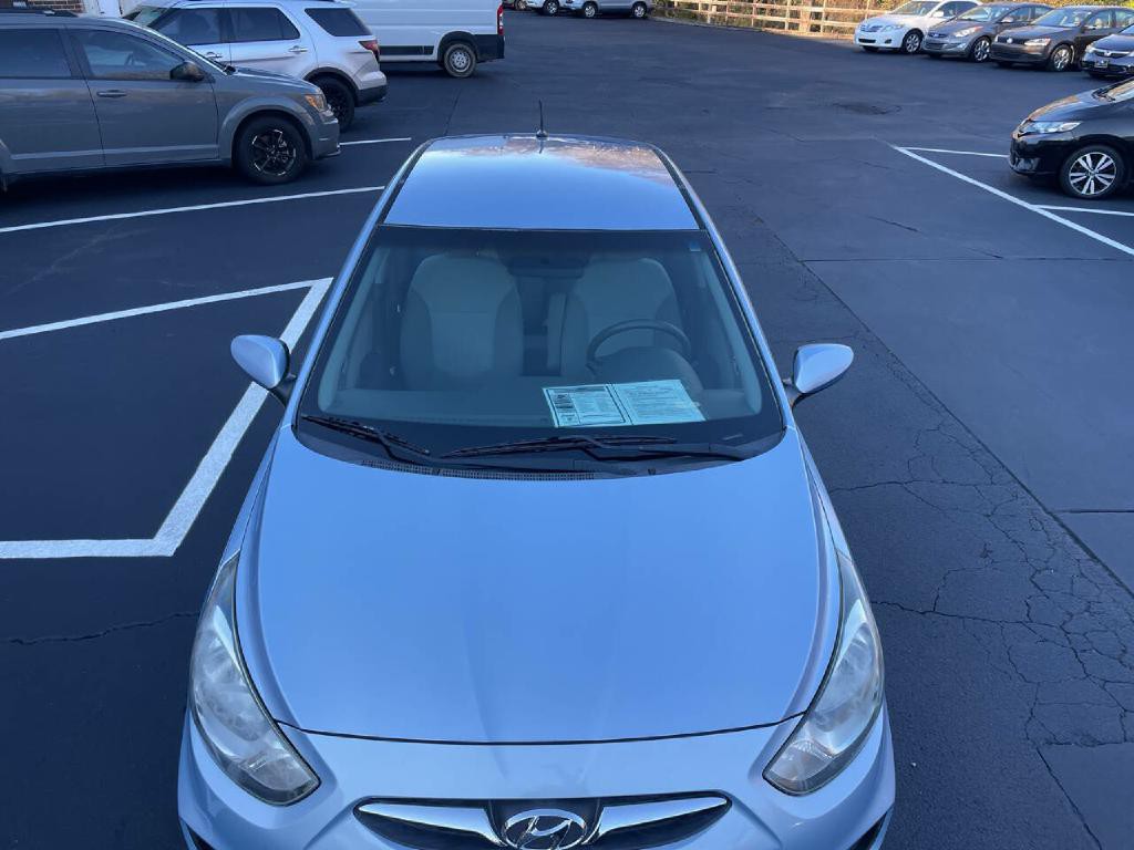 2014 Hyundai Accent Image 11