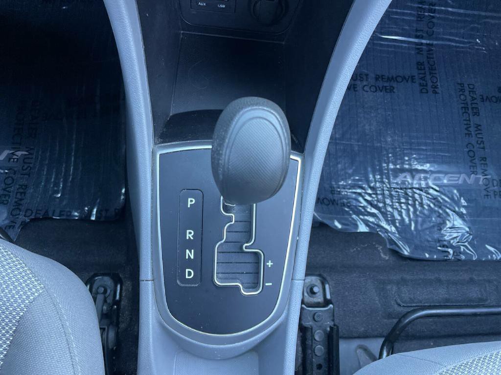 2014 Hyundai Accent Image 19