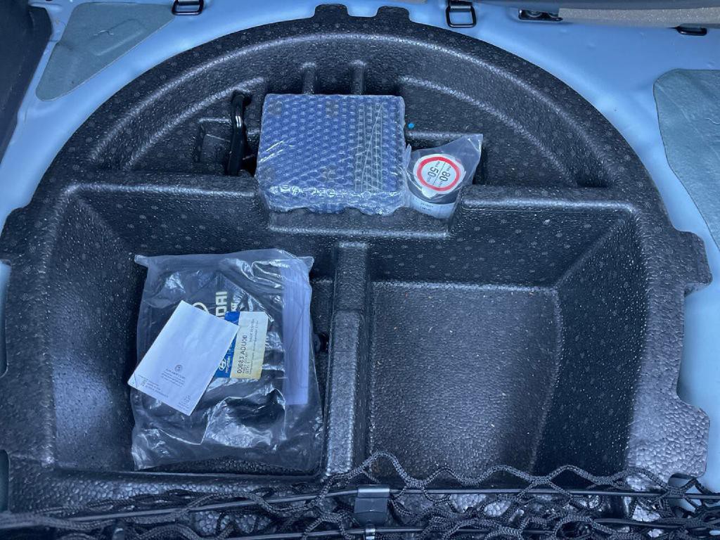 2014 Hyundai Accent Image 30