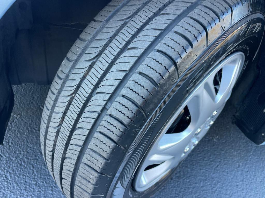 2014 Hyundai Accent Image 32