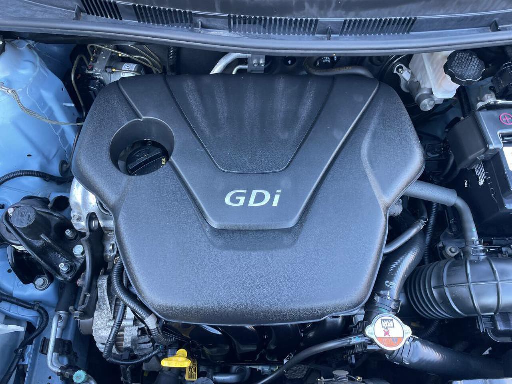 2014 Hyundai Accent Image 34