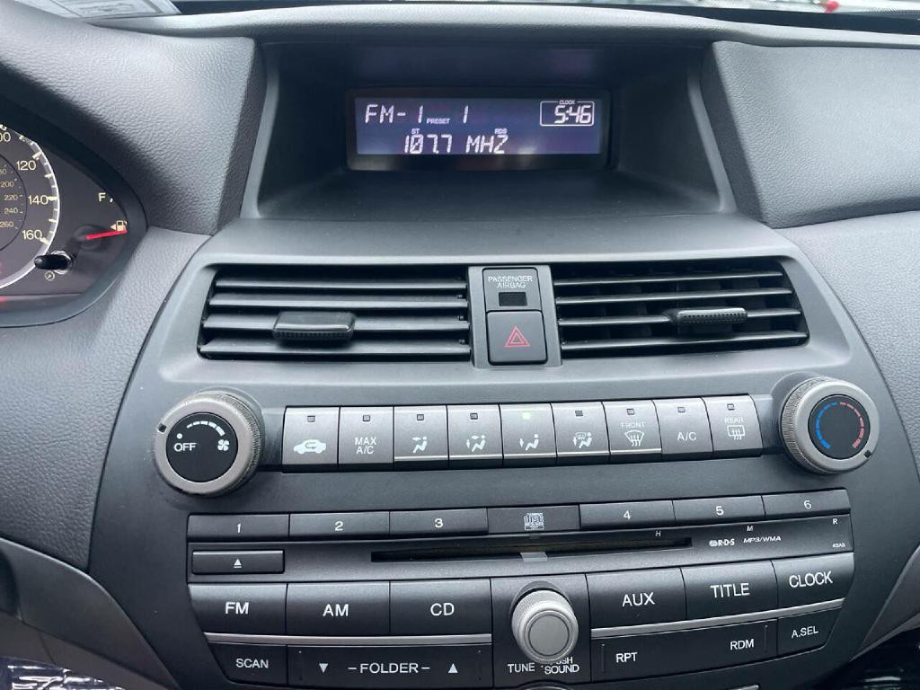 2010 Honda Accord Image 17