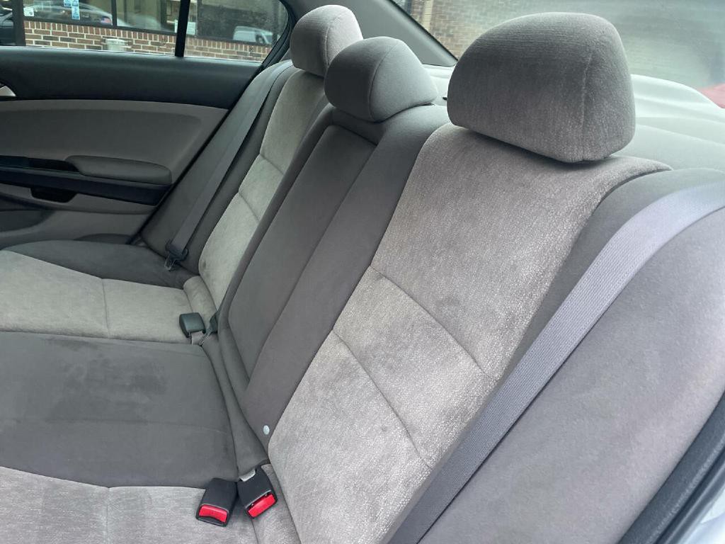 2010 Honda Accord Image 21