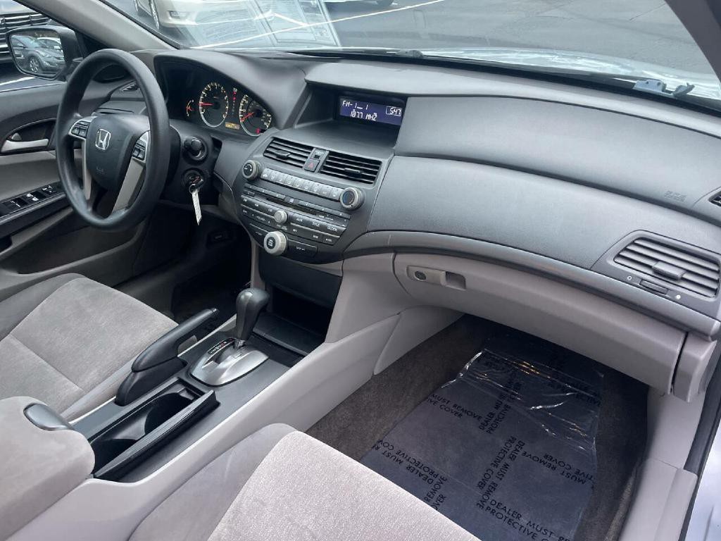 2010 Honda Accord Image 27