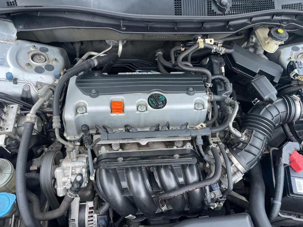 2010 Honda Accord Image 34