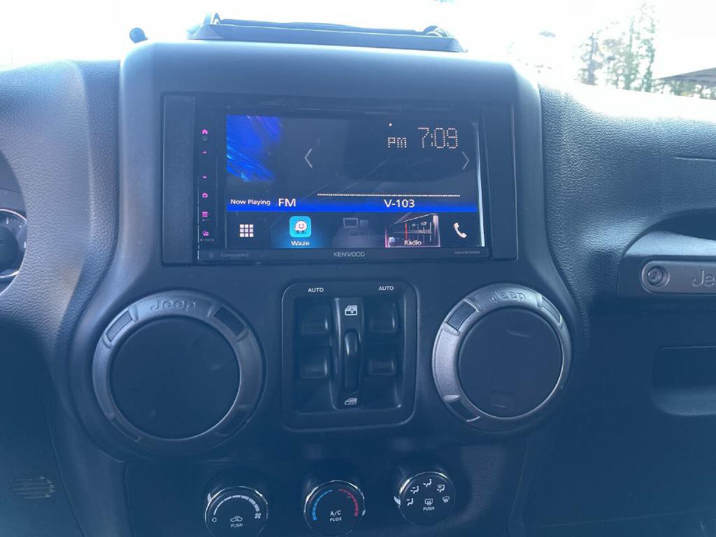 2017 Jeep Wrangler Unlimited Image 15