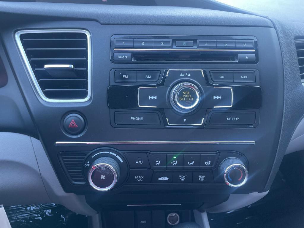 2015 Honda Civic Image 15