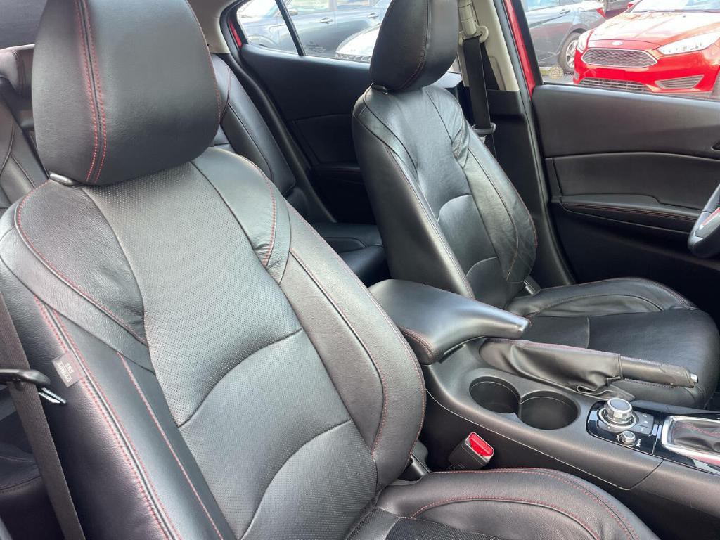 2015 Mazda Mazda3 Image 30