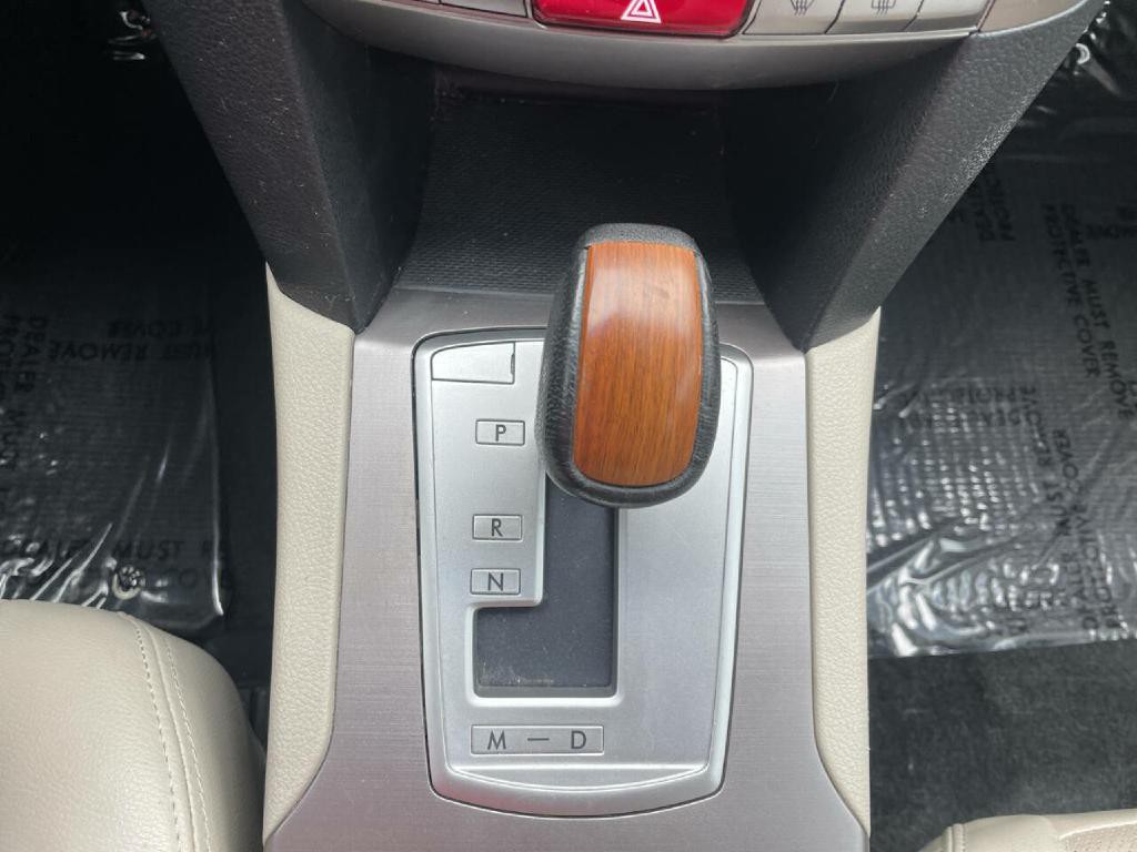 2013 Subaru Outback Image 18