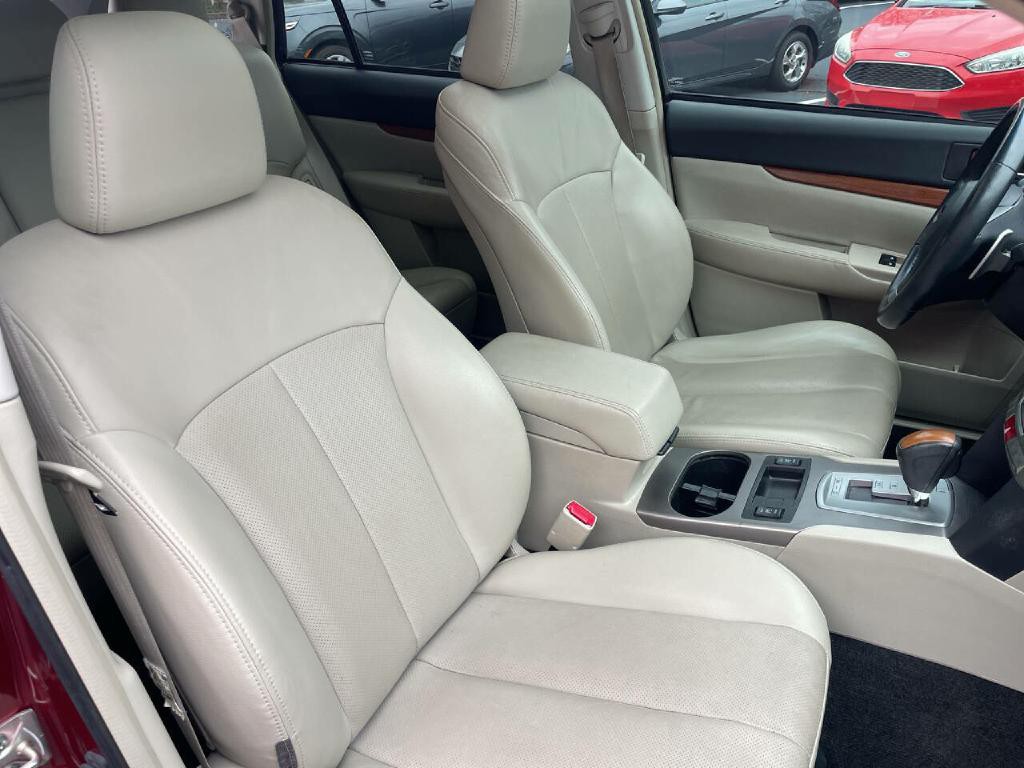 2013 Subaru Outback Image 27