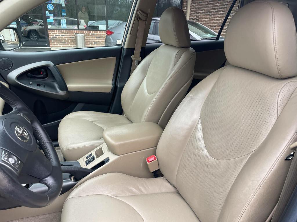 2011 Toyota Rav4 Image 15