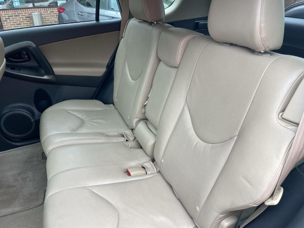 2011 Toyota Rav4 Image 23