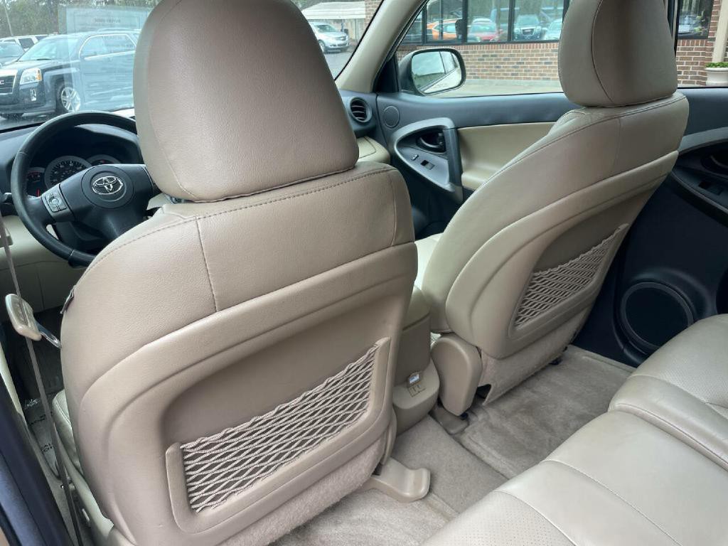 2011 Toyota Rav4 Image 24