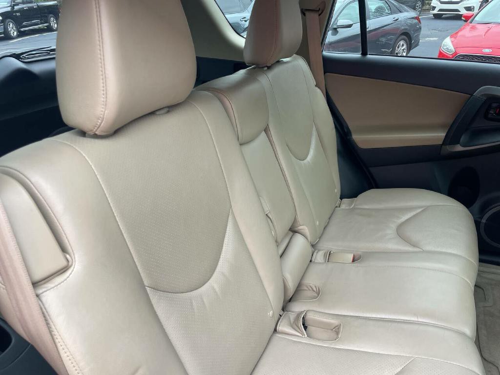 2011 Toyota Rav4 Image 25