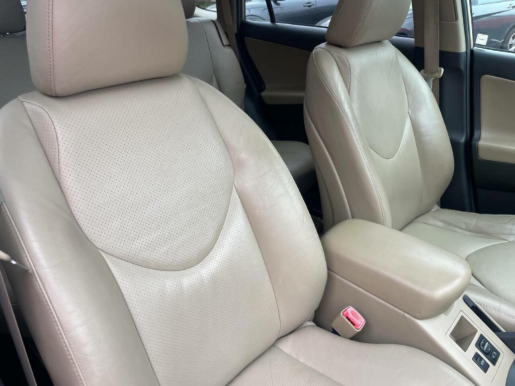 2011 Toyota Rav4 Image 28