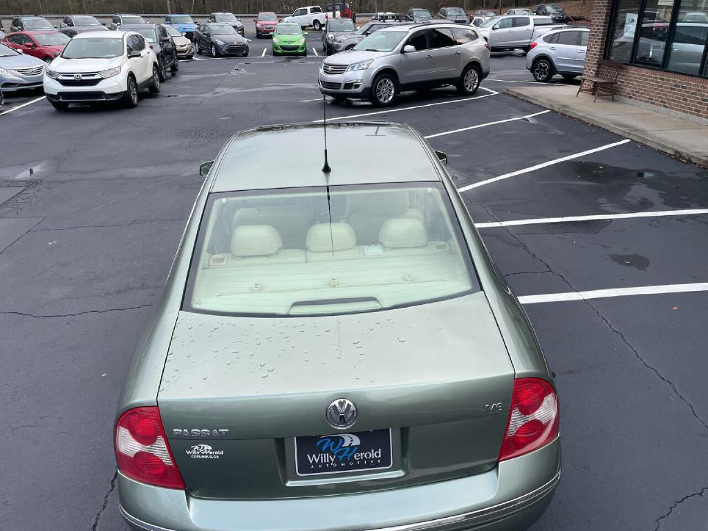 2003 Volkswagen Passat Image 9