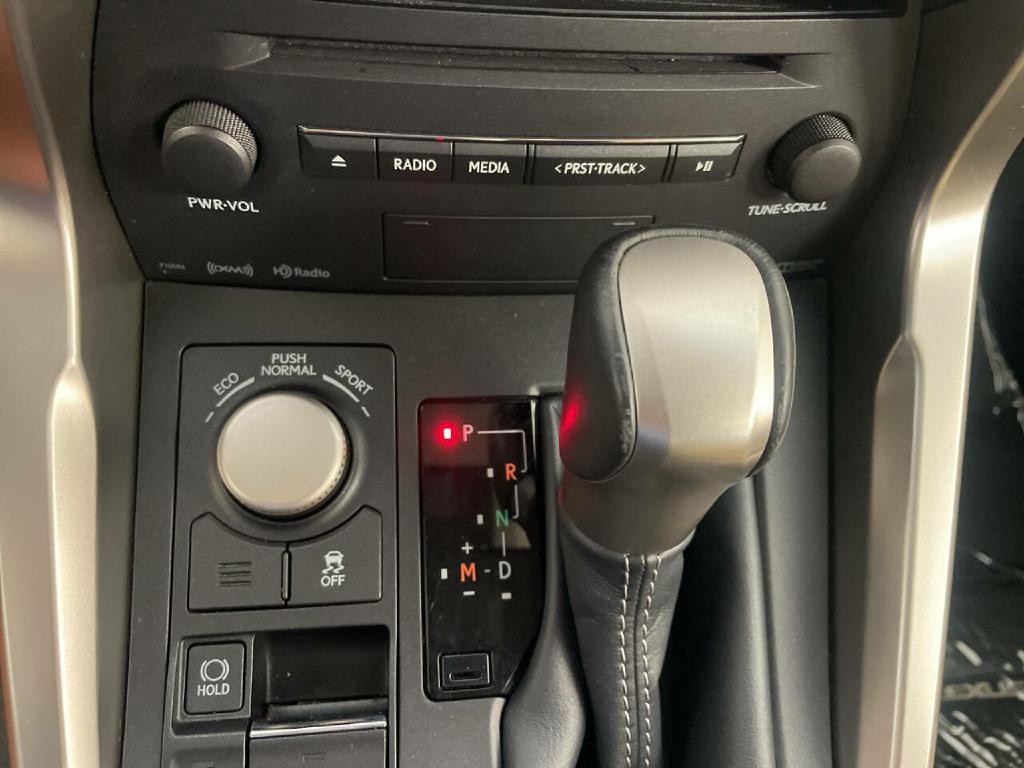 2015 Lexus NX 200t Image 21