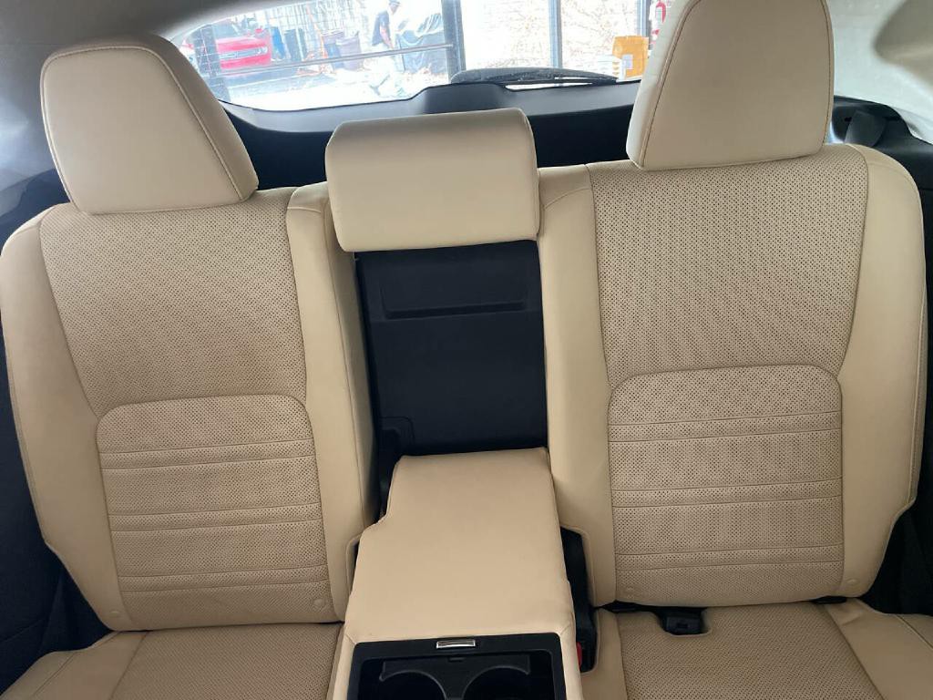 2015 Lexus NX 200t Image 25