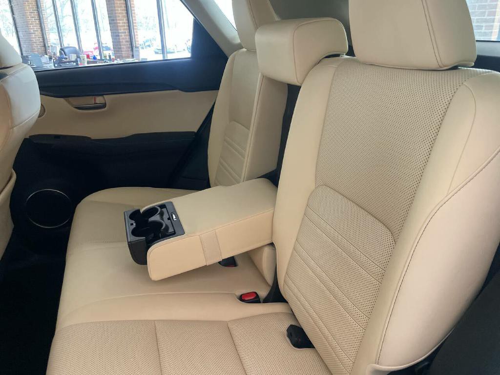 2015 Lexus NX 200t Image 26