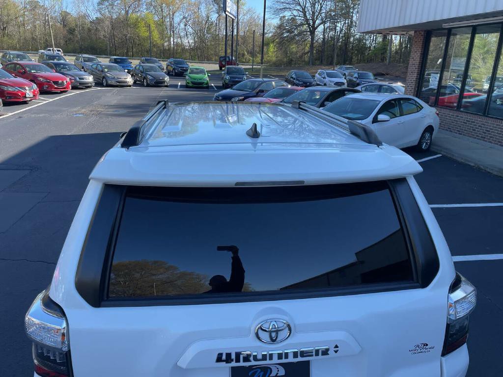 2021 Toyota 4Runner Image 9