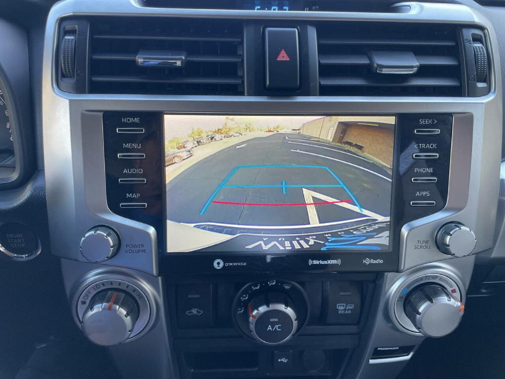 2021 Toyota 4Runner Image 17