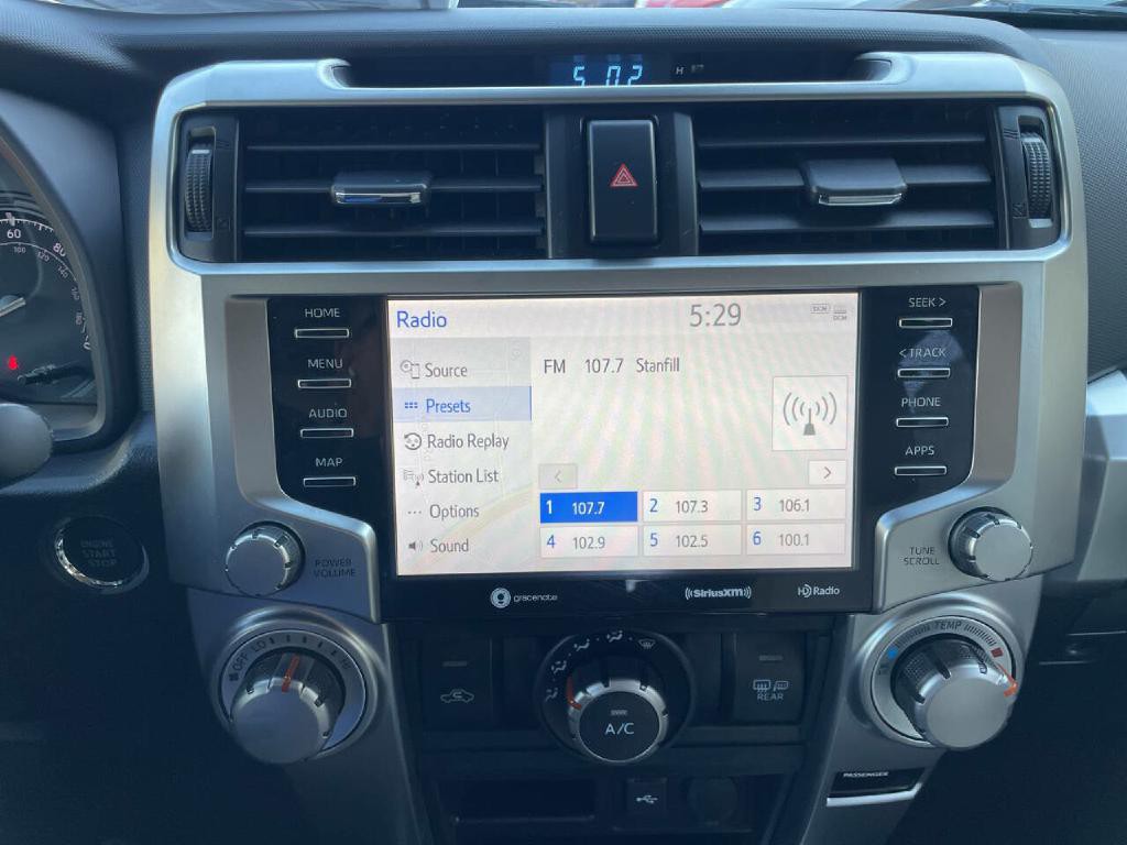 2021 Toyota 4Runner Image 18