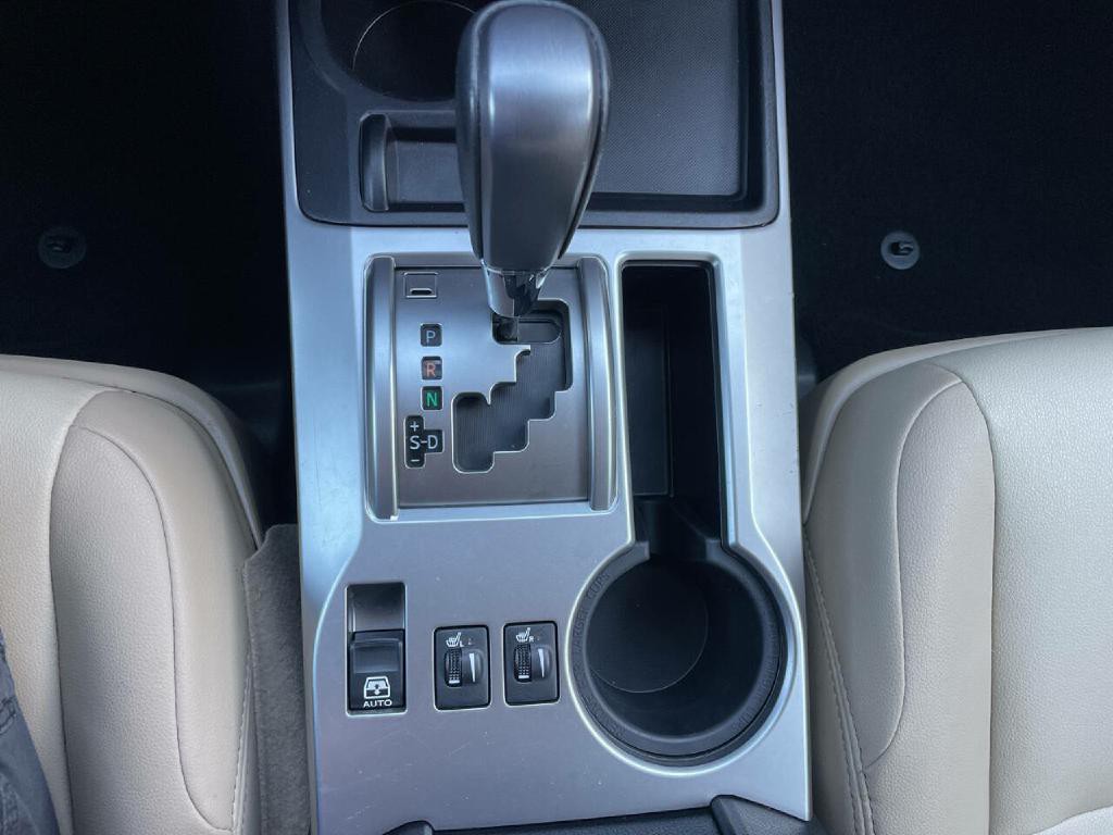 2021 Toyota 4Runner Image 22