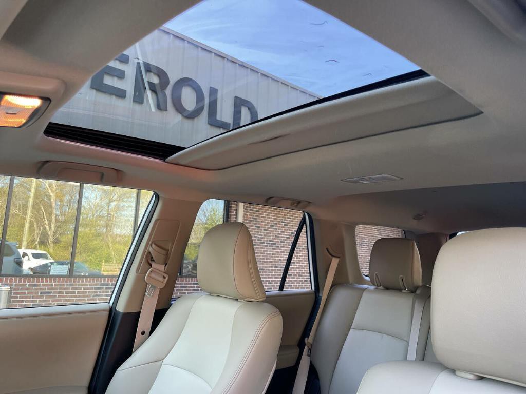 2021 Toyota 4Runner Image 25