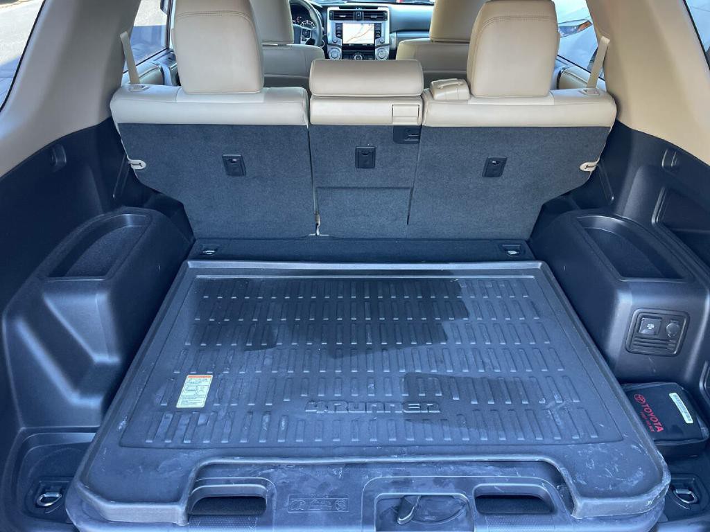 2021 Toyota 4Runner Image 39