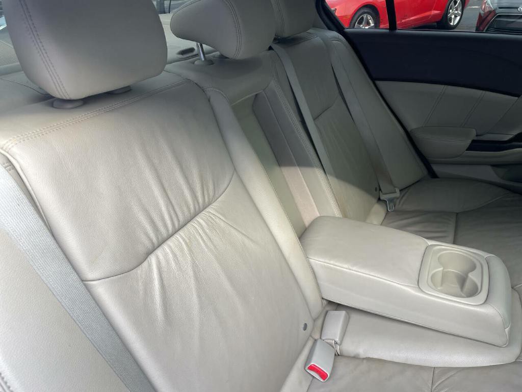 2012 Honda Civic Image 24
