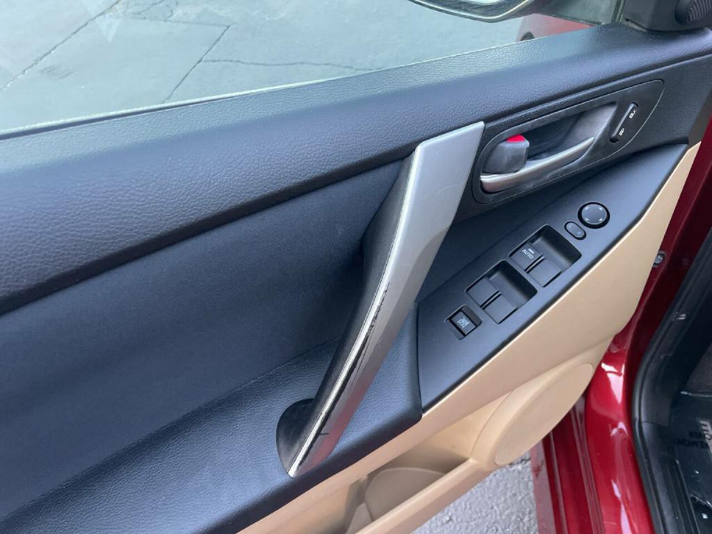 2010 Mazda Mazda3 Image 11