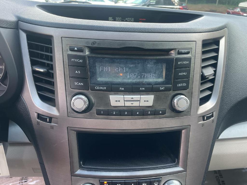 2014 Subaru Outback Image 17