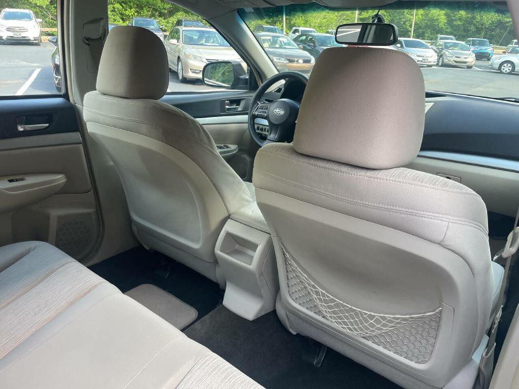 2014 Subaru Outback Image 25