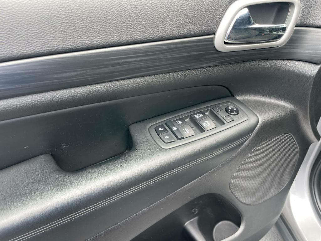 2020 Jeep Grand Cherokee Image 11