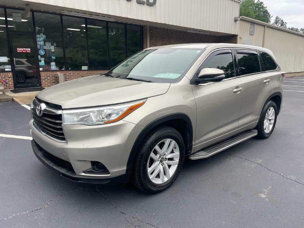 2016 Toyota Highlander Image 2