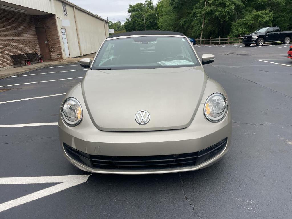 2016 Volkswagen Beetle Image 3